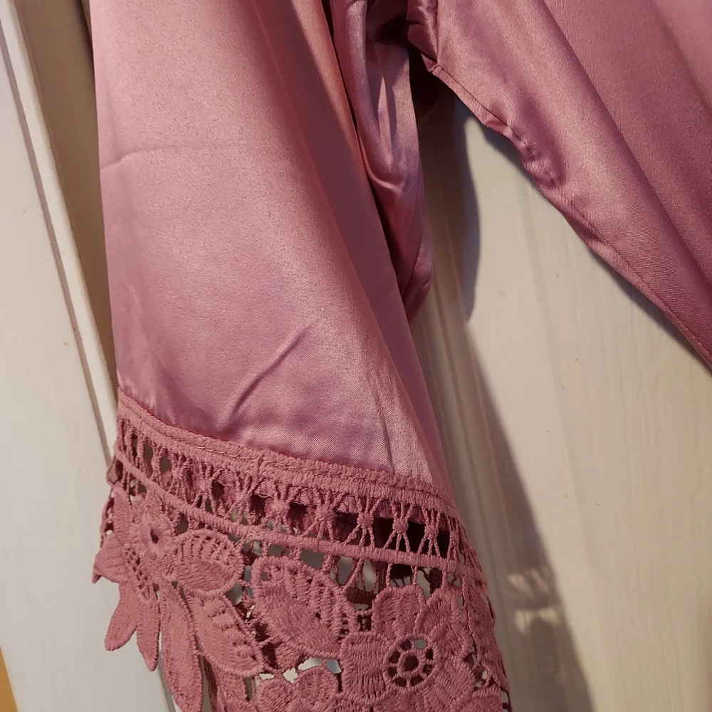 Womens One Size Robe Kimono Rose Mauve Bell Sleeve Lace Trim Belt Glam